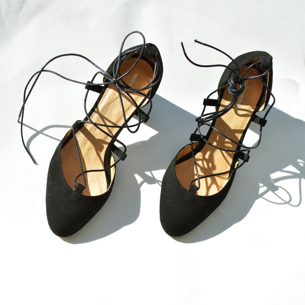 Intentionally Blank Hatter Heel Black Suede